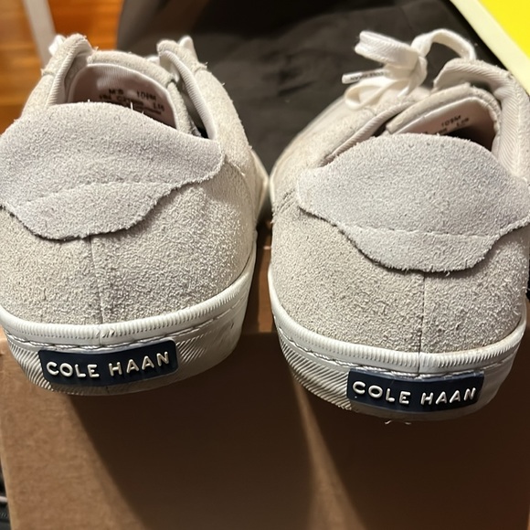 Cole Haan size 10.5 men’s sneakers. Tan - Picture 4 of 7